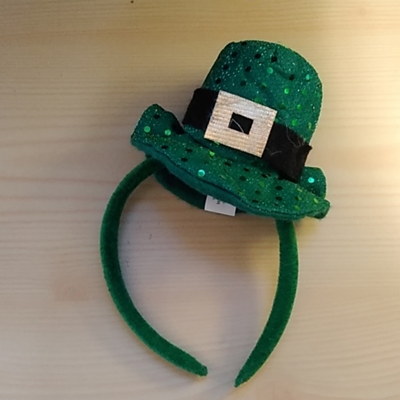St. Patty's Day green tophat headband - Picture 1 of 5